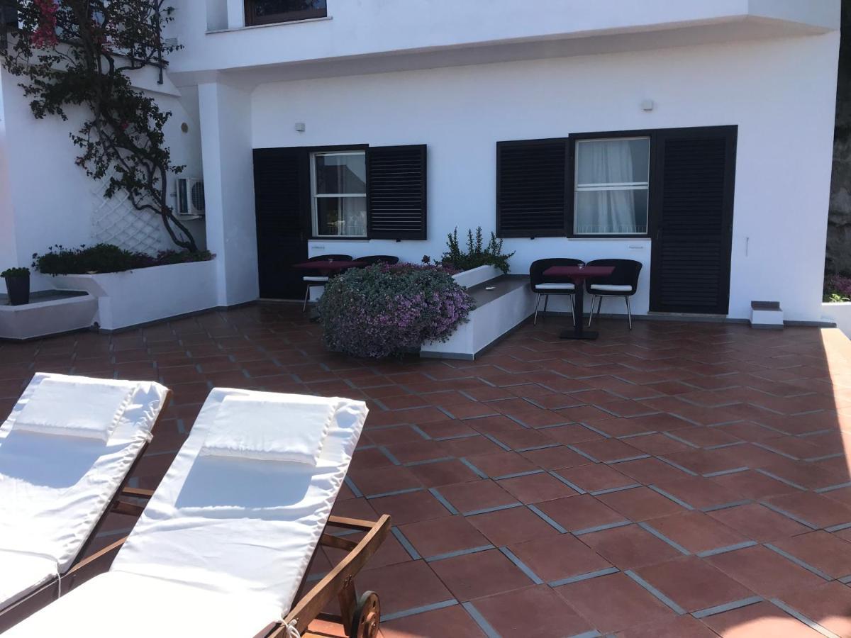 Baia Scirocco Couette-café *